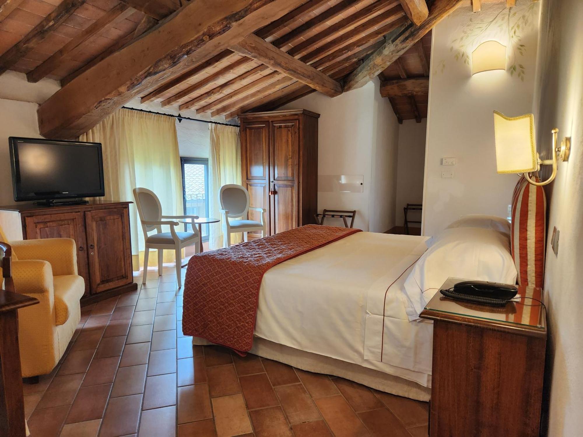 Villa Curina Resort Кастельнуово-Берарденга Экстерьер фото