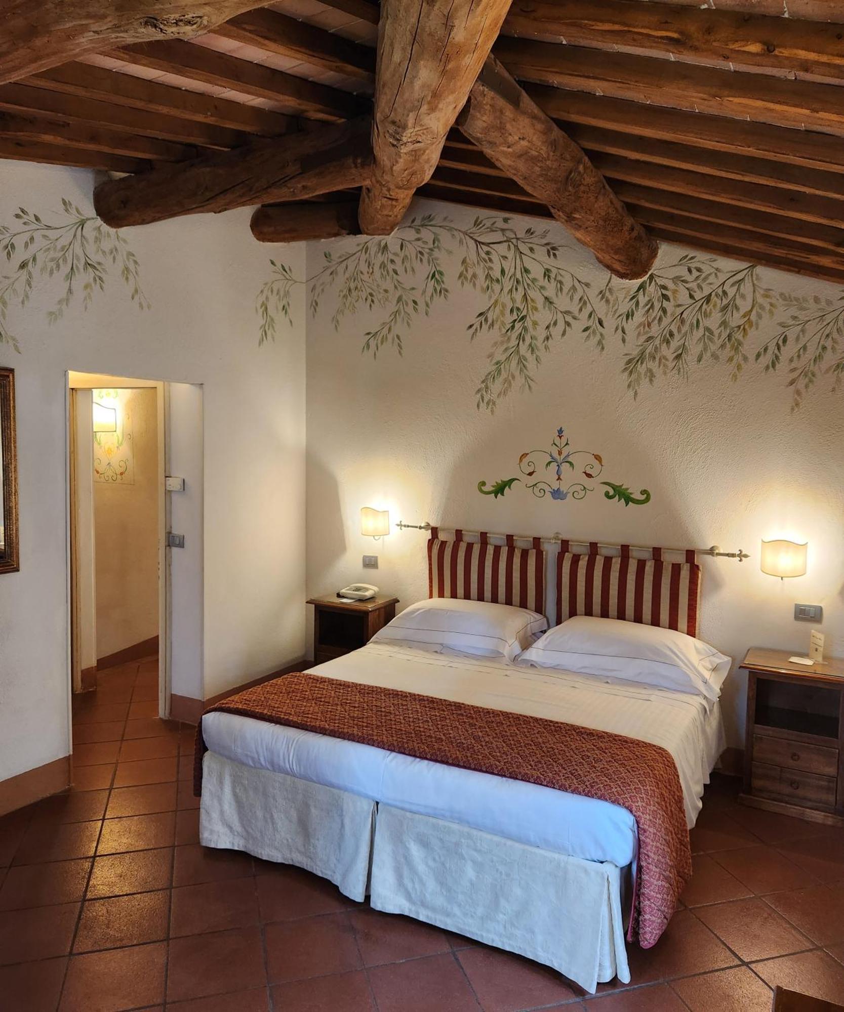 Villa Curina Resort Кастельнуово-Берарденга Экстерьер фото